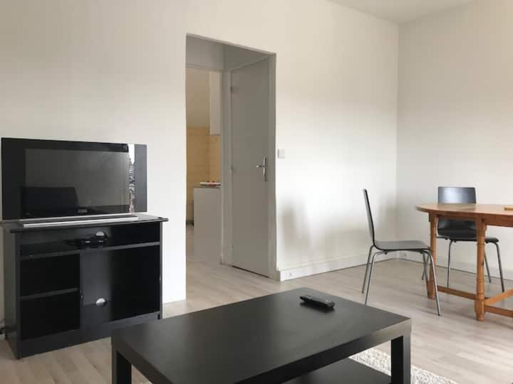 Appartement Simple Sur Argenteuil, Proche Paris Kültér fotó
